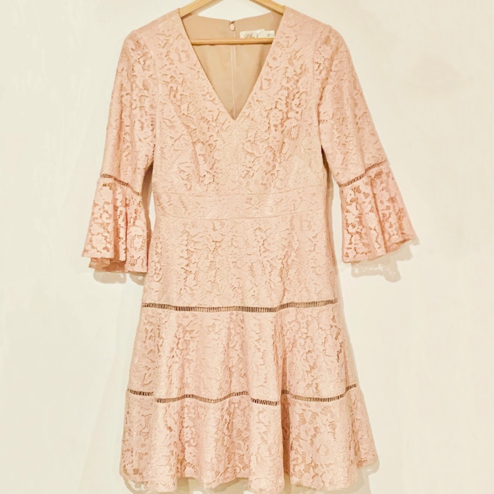 Eliza J Blush Pink Lace Bell Sleeve Dress Size 4